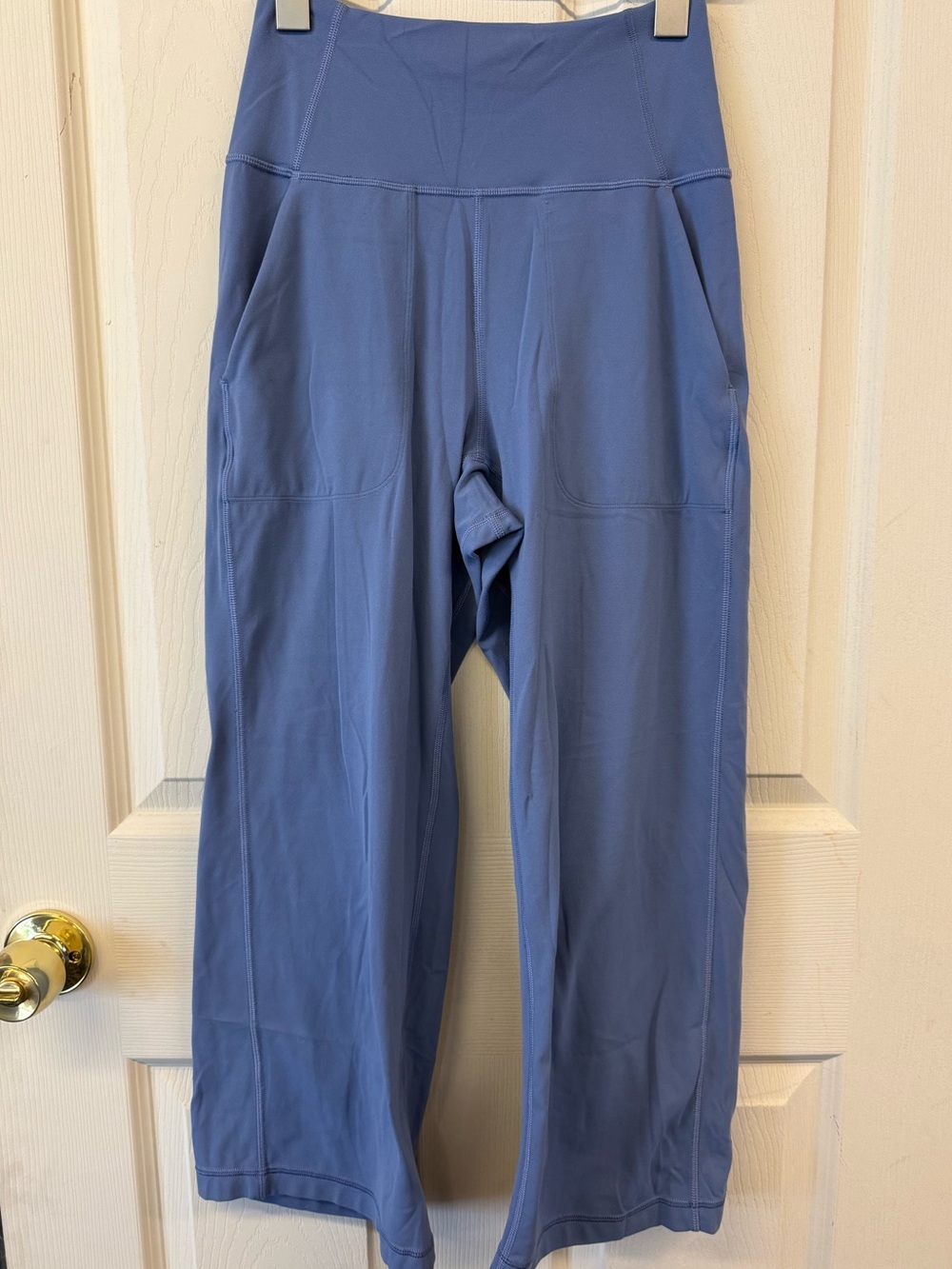 Lululemon cropped flare